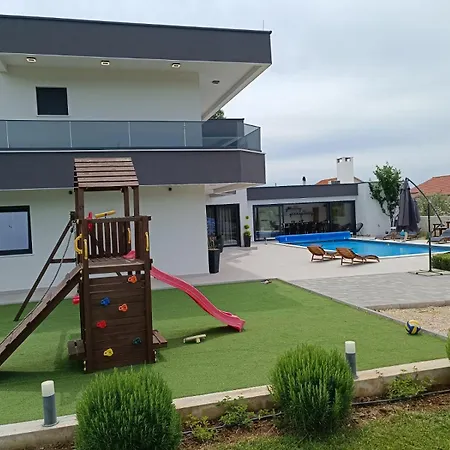 Villa Paola